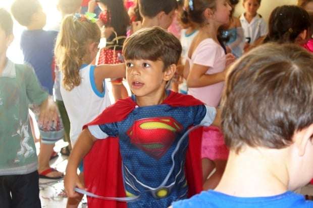 Carnaval do Pingo de Gente anima alunos