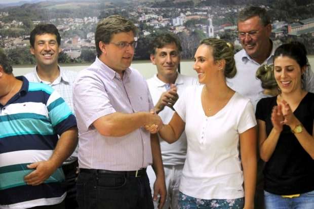 Nova secretária toma posse em Nova Veneza