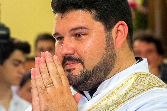 Bispo anuncia novas transferências no clero 1 Bispo anuncia novas transferências no clero
