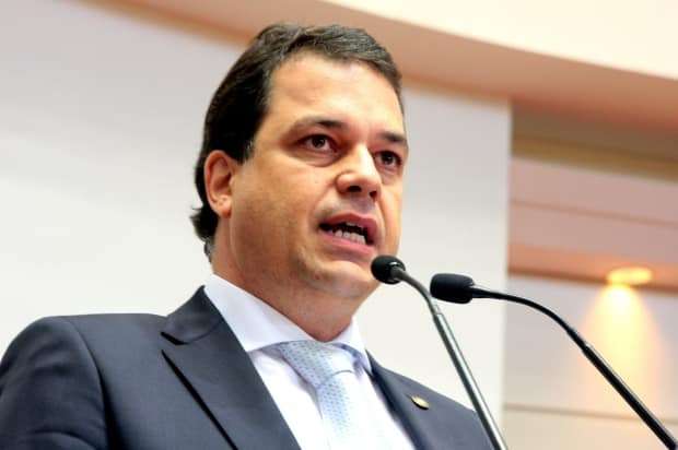Deputado Rodrigo Minotto apoia greve dos professores e quer que Governo reabra negociações 1 Deputado Rodrigo Minotto apoia greve dos professores e quer que Governo reabra negociações