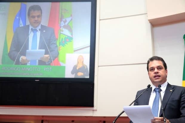 Deputado Rodrigo Minotto defende enxugamento de Secretarias Regionais 1 Deputado Rodrigo Minotto defende enxugamento de Secretarias Regionais