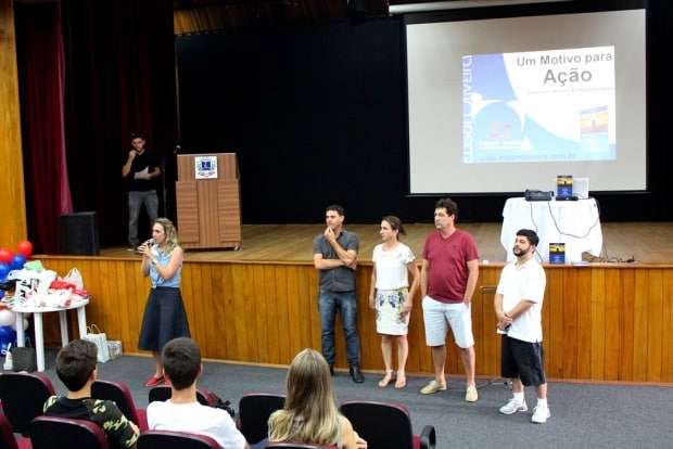 Jovens de Nova Veneza debatem políticas públicas