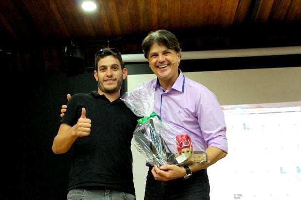 Jovens de Nova Veneza debatem políticas públicas
