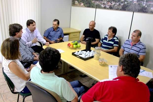 Prefeito de Nova Veneza empossa novos secretários
