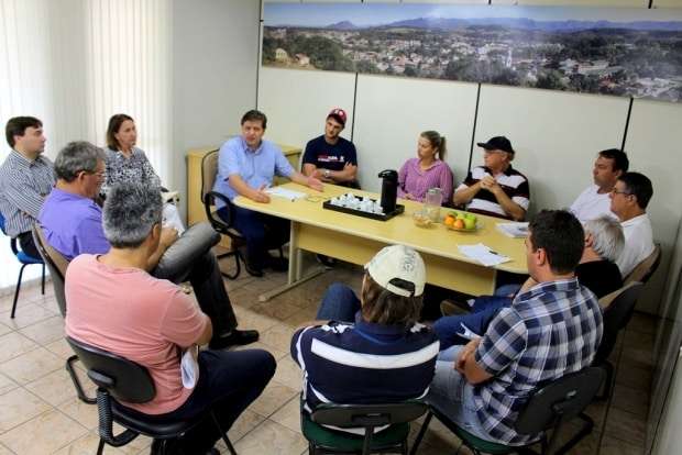 Prefeito de Nova Veneza empossa novos secretários