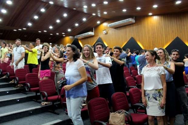 Jovens de Nova Veneza debatem políticas públicas