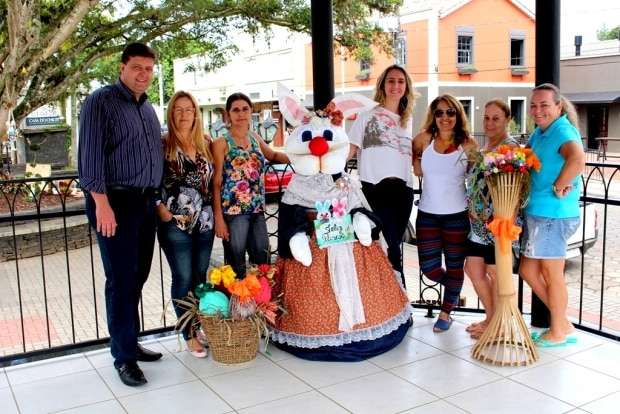 Nova Veneza ganha decoração de Páscoa 1 Nova Veneza ganha decoração de Páscoa