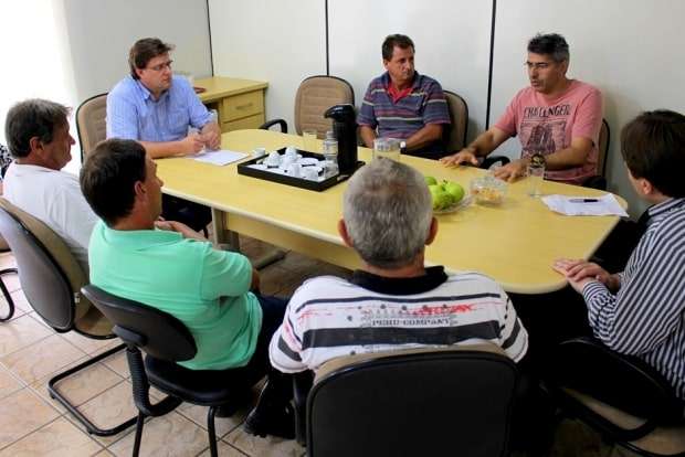Prefeito de Nova Veneza empossa novos secretários 1 Prefeito de Nova Veneza empossa novos secretários