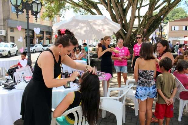 Em Nova Veneza, mulheres ganham tarde especial 2 Em Nova Veneza, mulheres ganham tarde especial