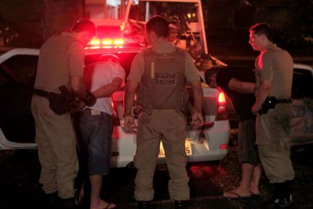 Dois homens são presos após roubarem moto em Siderópolis