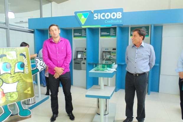 Associado Sicoob Credisulca é premiado com carro zero