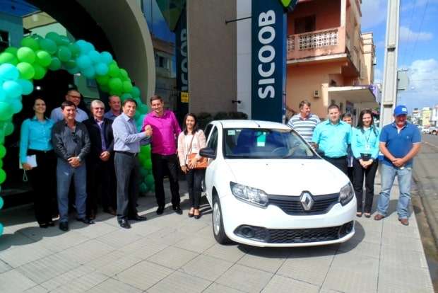 Associado Sicoob Credisulca é premiado com carro zero