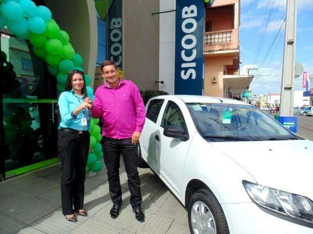 Associado Sicoob Credisulca é premiado com carro zero