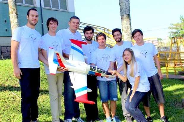 Aeromodelo inédito na região é criado pela Satc