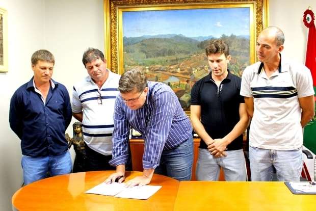 Prefeito de Nova Veneza anuncia novos nomes para sua equipe 1 Prefeito de Nova Veneza anuncia novos nomes para sua equipe