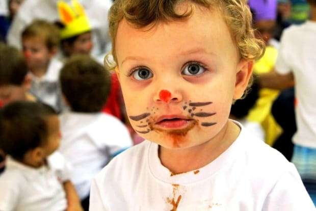 Páscoa solidária leva doces as crianças das creches municipais