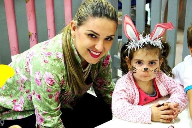 Páscoa solidária leva doces as crianças das creches municipais