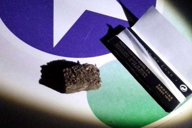 Jovem é pego com maconha no Caravaggio