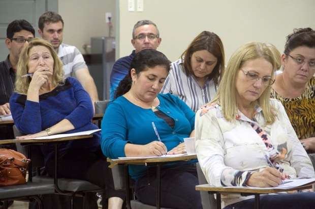 Atuação política do cristão é tema de primeira aula do Curso de Fé e Política