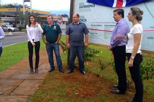 Placa da rota gastronômica é inaugurada em Nova Veneza