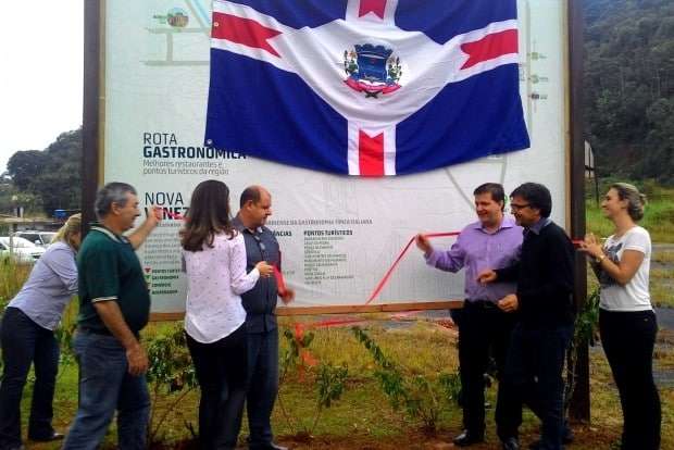 Placa da rota gastronômica é inaugurada em Nova Veneza