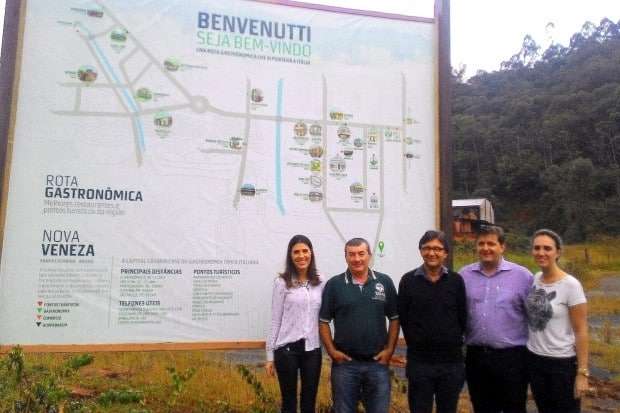 Placa da rota gastronômica é inaugurada em Nova Veneza