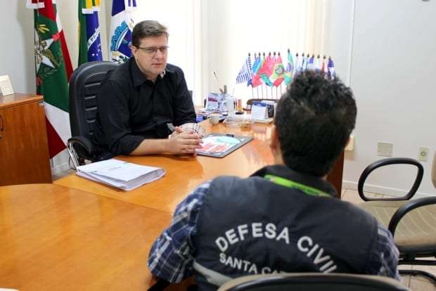 Acerto com a Defesa Civil dá inicio a construção de ponte 1 Acerto com a Defesa Civil dá inicio a construção de ponte