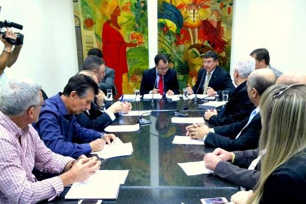 FCDL/SC pede lei para regulamentar feiras itinerantes 1 FCDL/SC pede lei para regulamentar feiras itinerantes