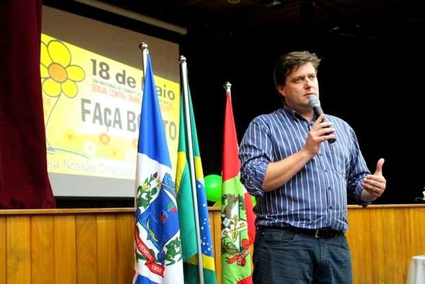 Atividades marcam o dia do combate a exploração sexual 1 Atividades marcam o dia do combate a exploração sexual