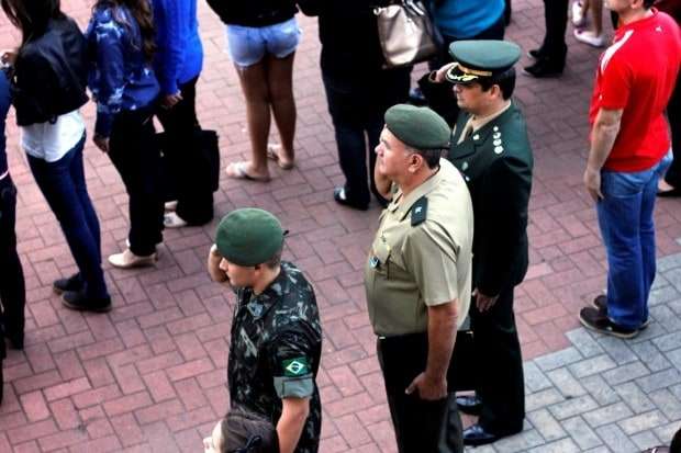 Policiais Militares de Nova Veneza são condecorados e promovidos 22 Policiais Militares de Nova Veneza são condecorados e promovidos
