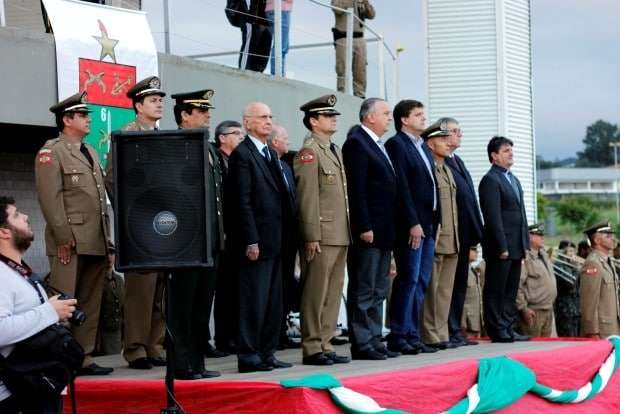 Policiais Militares de Nova Veneza são condecorados e promovidos 13 Policiais Militares de Nova Veneza são condecorados e promovidos