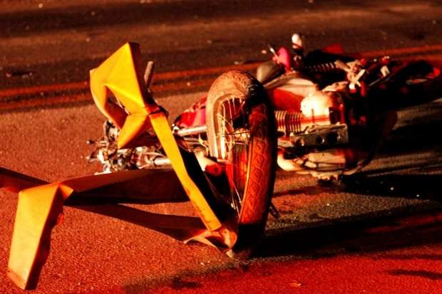 Jovem morre após colidir de moto contra caminhão na SC-446 1 Jovem morre após colidir de moto contra caminhão na SC-446