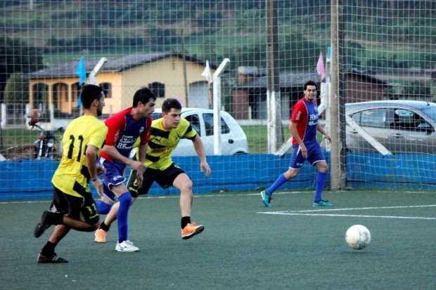 Mecânica São José e Amigos do Rabi, são os finalistas do campeonato de suíço da Arena Caravaggio