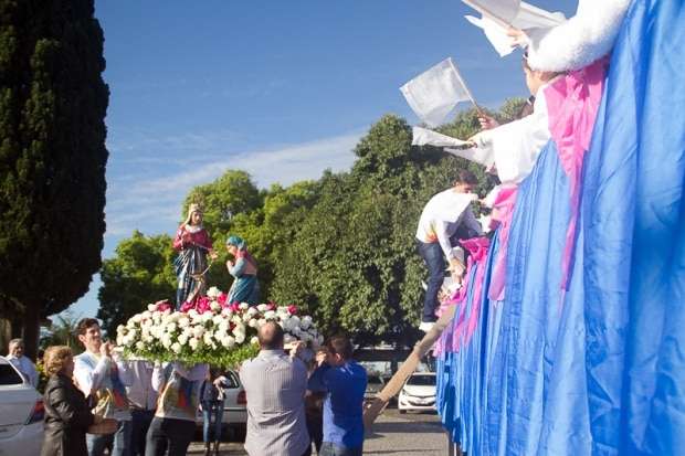 Movidos pela fé, milhares se reúnem na Romaria de Caravaggio 1 Movidos pela fé, milhares se reúnem na Romaria de Caravaggio