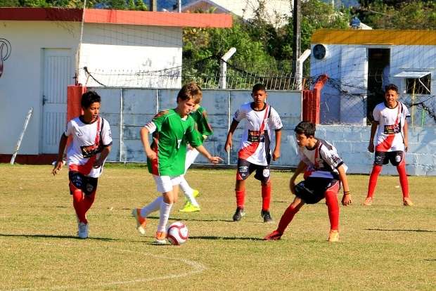 Microrregional do Bom de Bola tem segundo dia mais equilibrado em Palhoça