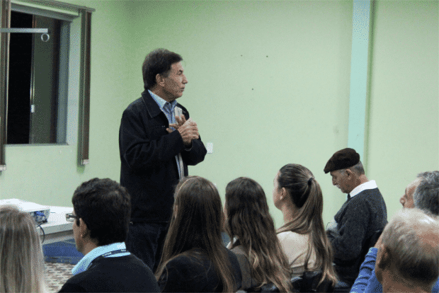 Reuniões orientam agricultor sobre Crédito Rural, Seguro Granizo e Previdência Privada 1 Reuniões orientam agricultor sobre Crédito Rural, Seguro Granizo e Previdência Privada