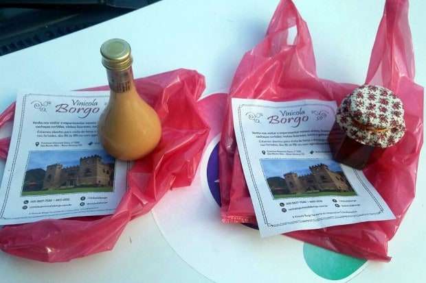 Dois são presos repassando notas falsas em Nova Veneza