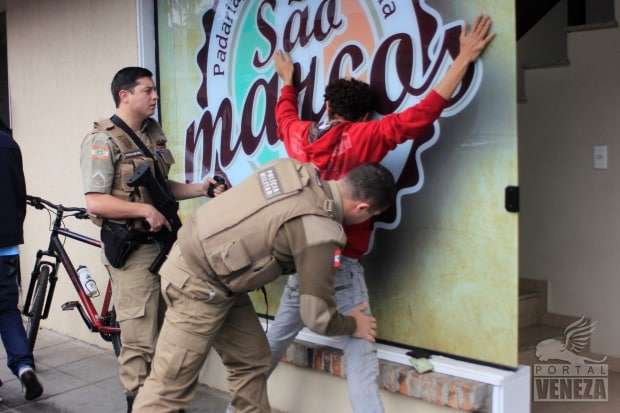 Homem é preso em flagrante ao furtar bicicleta em Nova Veneza