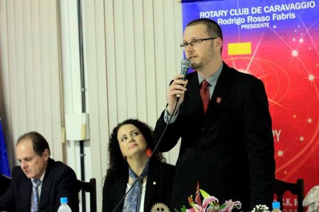 Rotary Club Caravaggio empossa nova diretoria