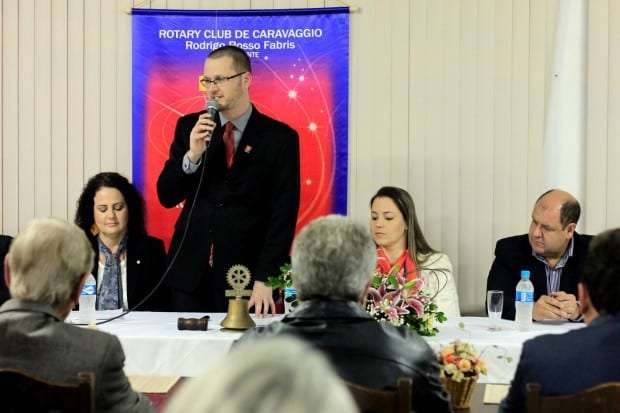 Rotary Club Caravaggio empossa nova diretoria