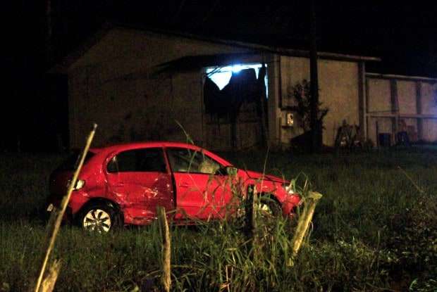 Ao derrapar na pista, Gol atinge outro veículo em Nova Veneza