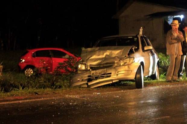 Ao derrapar na pista, Gol atinge outro veículo em Nova Veneza