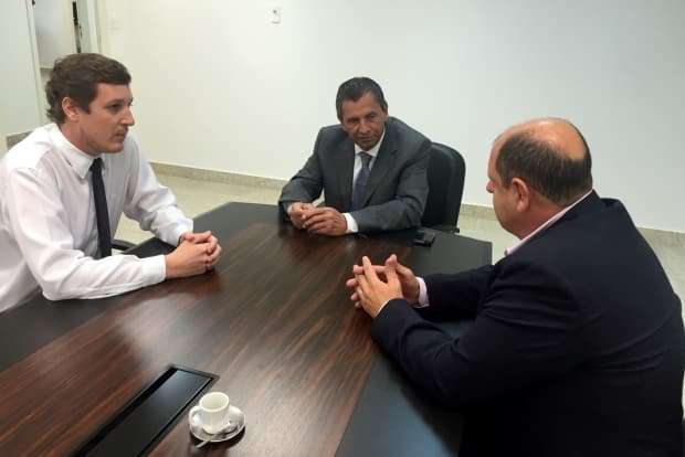 Zé Spilere e Aroldo Frigo Junior vão a Florianópolis em busca de recursos