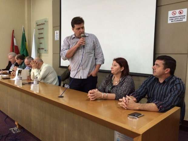 Agricultores fazem reivindicações aos governos 1 Agricultores fazem reivindicações aos governos