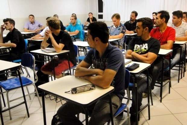 SENAI disponibiliza dois cursos técnicos gratuitos através do Pronatec 1 SENAI disponibiliza dois cursos técnicos gratuitos através do Pronatec