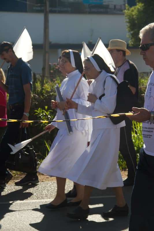Caminhada Vocacional reúne multidão de fiéis da Diocese de Criciúma 46 Caminhada Vocacional reúne multidão de fiéis da Diocese de Criciúma