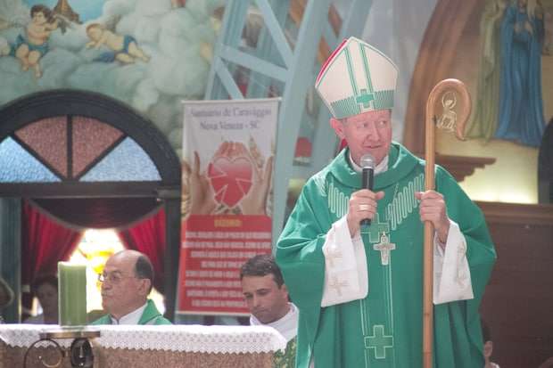Caminhada Vocacional reúne multidão de fiéis da Diocese de Criciúma 25 Caminhada Vocacional reúne multidão de fiéis da Diocese de Criciúma