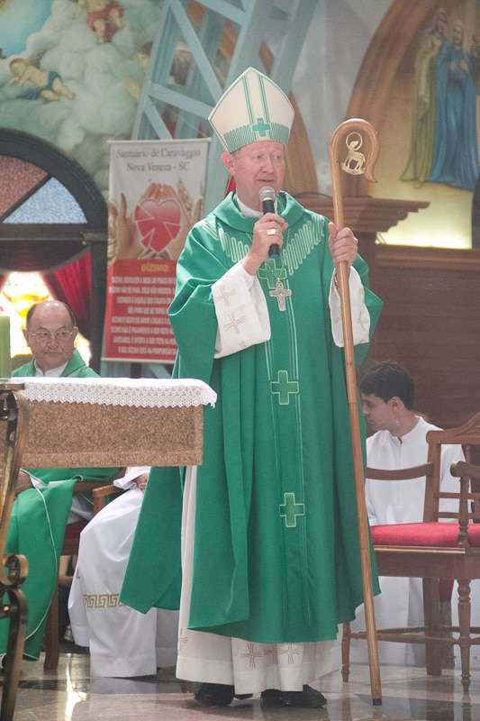 Caminhada Vocacional reúne multidão de fiéis da Diocese de Criciúma 26 Caminhada Vocacional reúne multidão de fiéis da Diocese de Criciúma