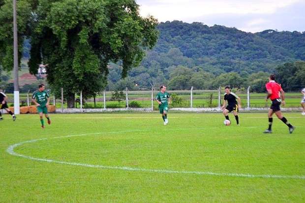 Abertas inscrições para Futebol Suíço em Nova Veneza 1 Abertas inscrições para Futebol Suíço em Nova Veneza