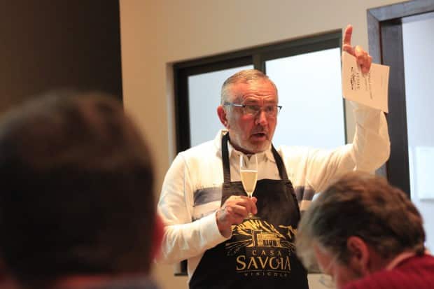 Confraria Pan & Vin comemora quatro anos em confraternização na Casa Savoia
